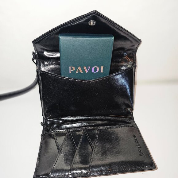 V.S. Black HEART Wristlet - Picture 3 of 3